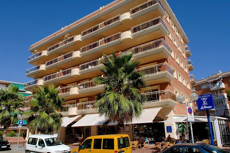 Apartamentos Palas Салоу Екстериор снимка