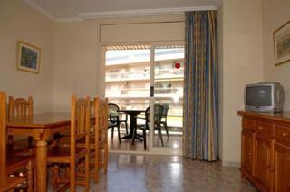 Apartamentos Palas Салоу Екстериор снимка